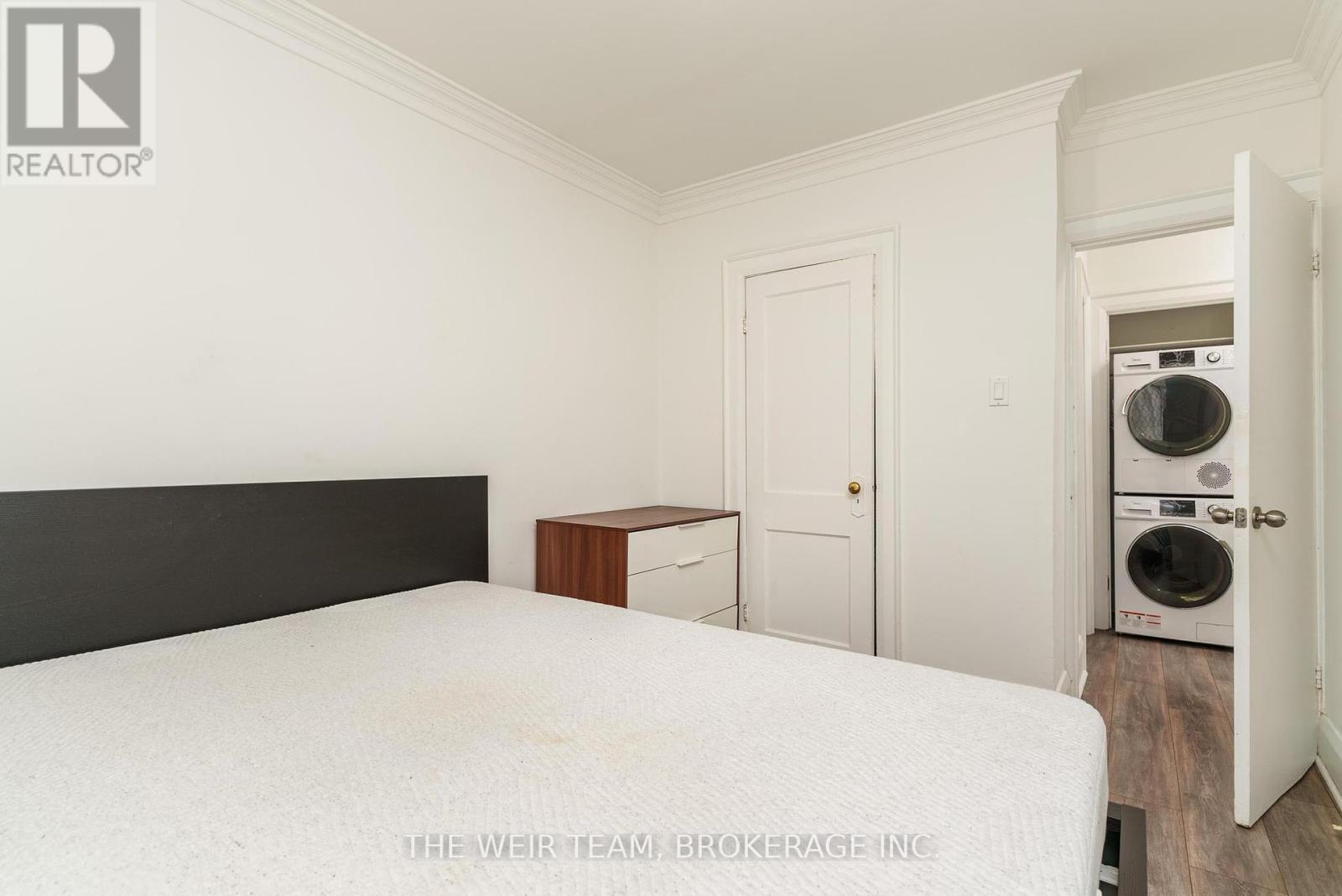Photo 7 of 1155 Woodbine Avenue, Toronto ON