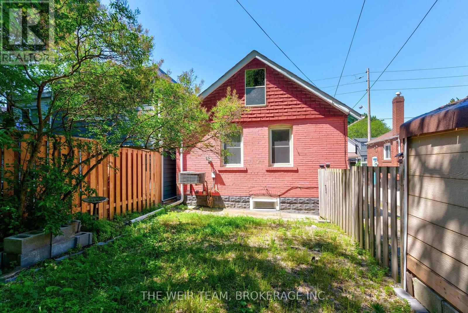 Photo 1 of 1155 Woodbine Avenue, Toronto ON