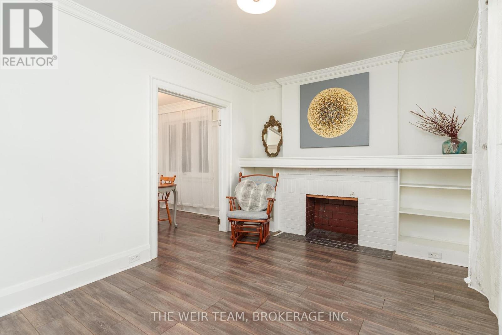 Photo 20 of 1155 Woodbine Avenue, Toronto ON