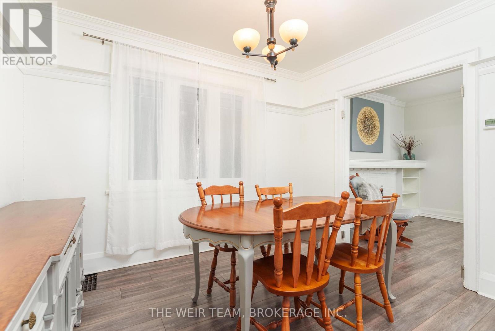 Photo 3 of 1155 Woodbine Avenue, Toronto ON