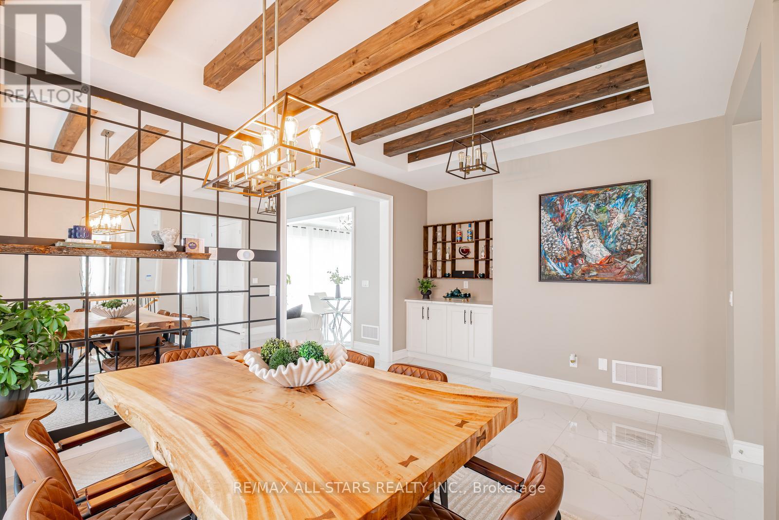 Photo 11 of 7 Ballanview Court, Whitchurchstouffville ON