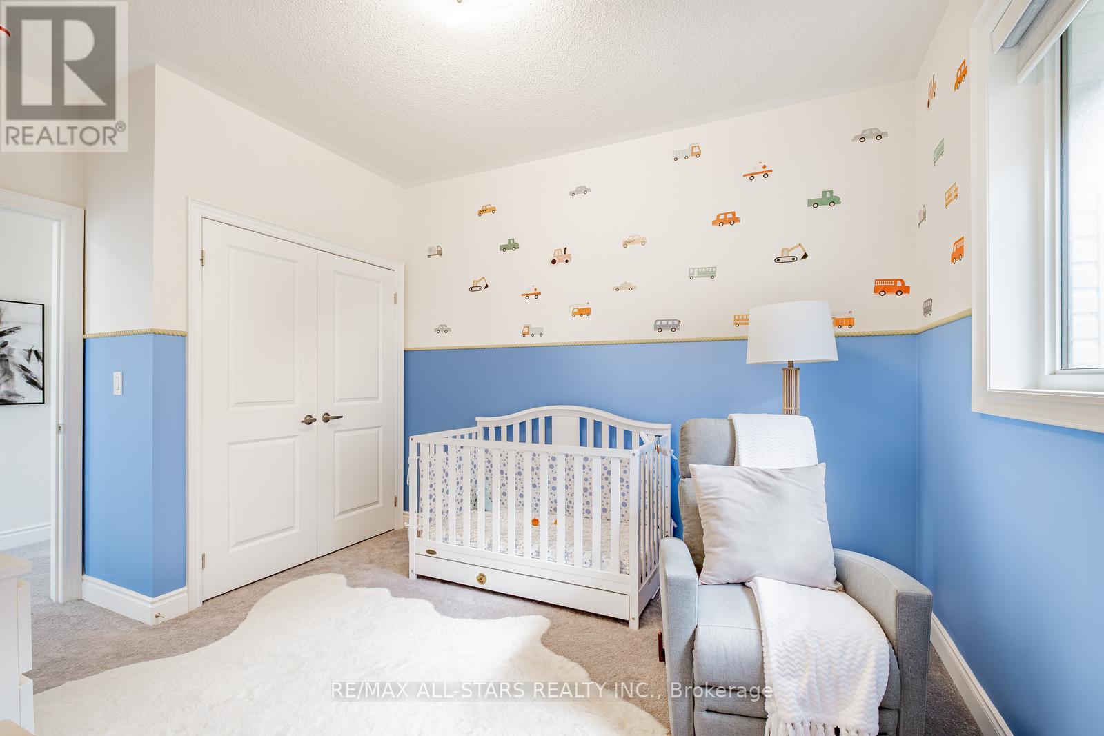 Photo 38 of 7 Ballanview Court, Whitchurchstouffville ON