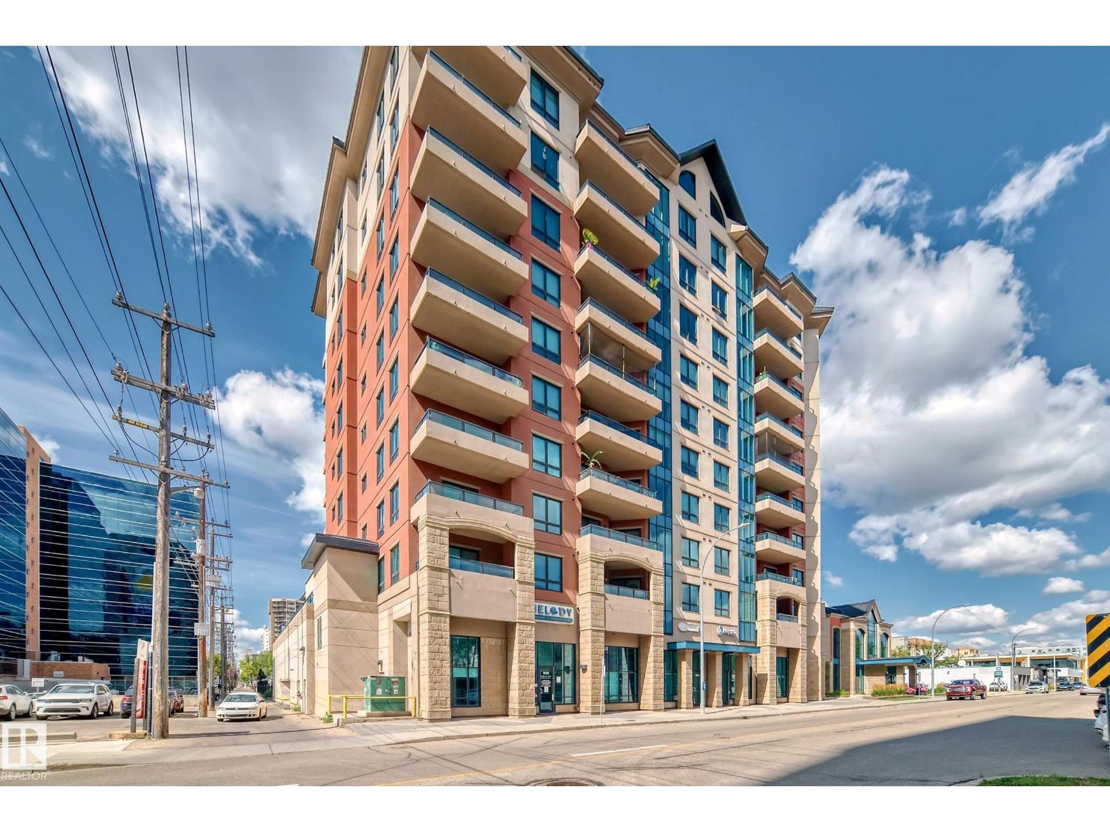 Photo 2 of 225 10142 111 St Nw, Edmonton AB