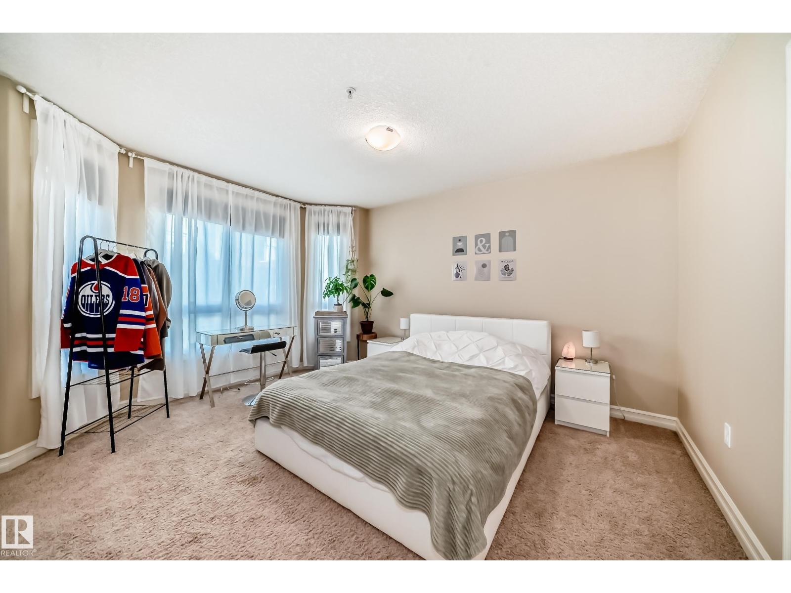 Photo 14 of 225 10142 111 St Nw, Edmonton AB