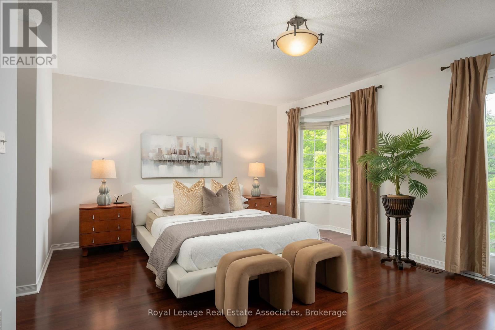 Photo 27 of 32 1130 Cawthra Road, Mississauga ON