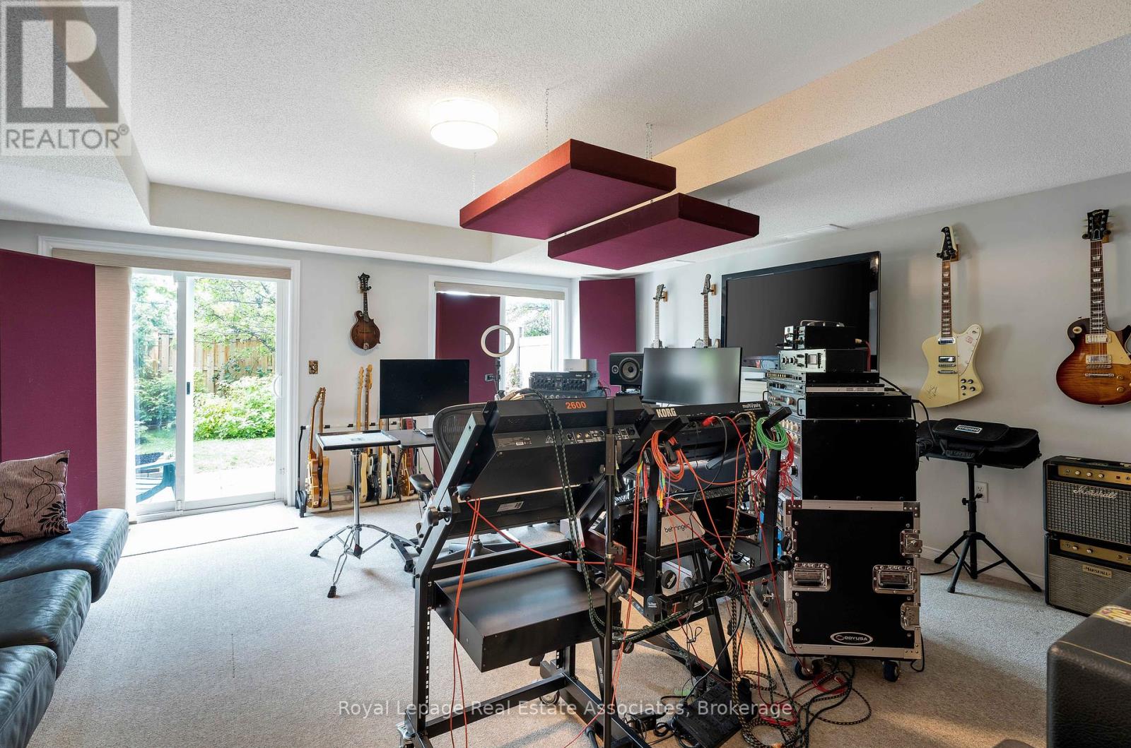 Photo 34 of 32 1130 Cawthra Road, Mississauga ON