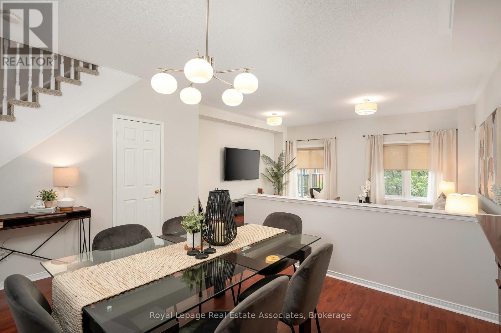 Photo 18 of 32 1130 Cawthra Road, Mississauga ON