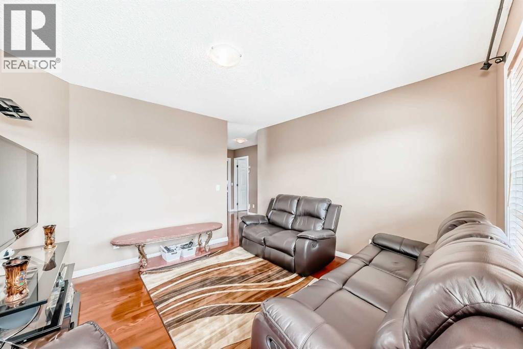 Photo 30 of 148 Saddlecrest Gardens Ne, Calgary AB