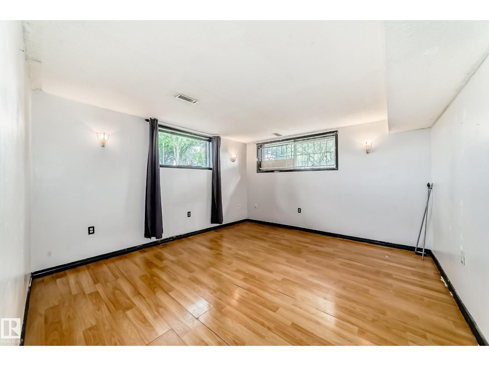 Photo 8 of 8303 124 Av Nw, Edmonton AB