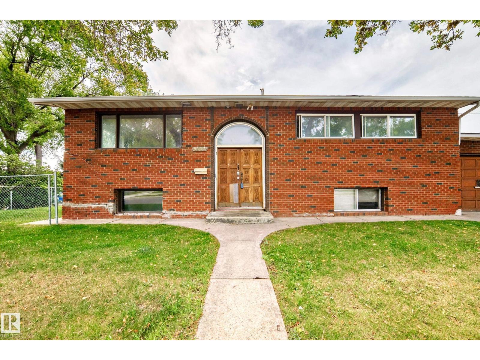 Photo 34 of 8303 124 Av Nw, Edmonton AB