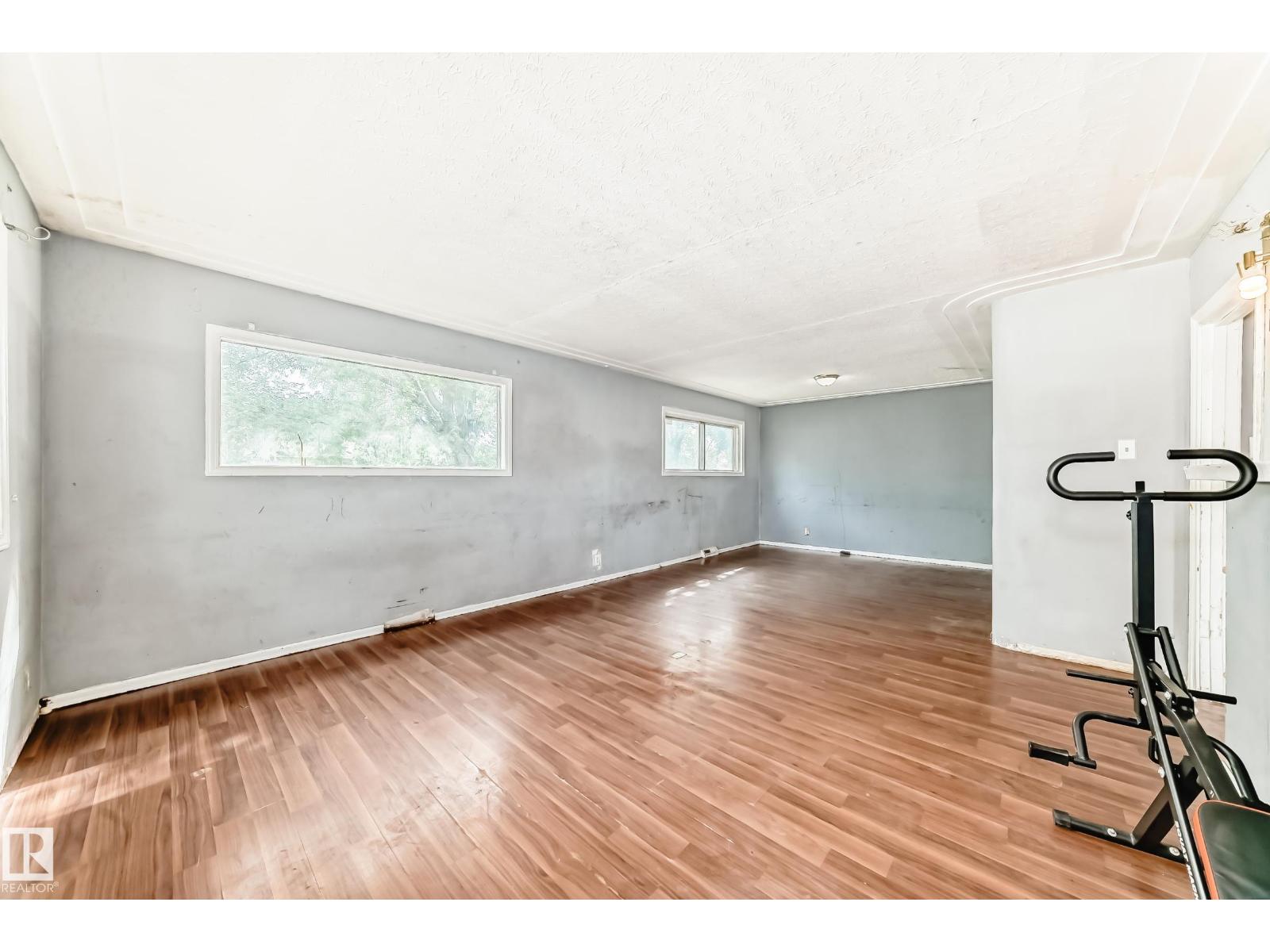 Photo 3 of 8303 124 Av Nw, Edmonton AB