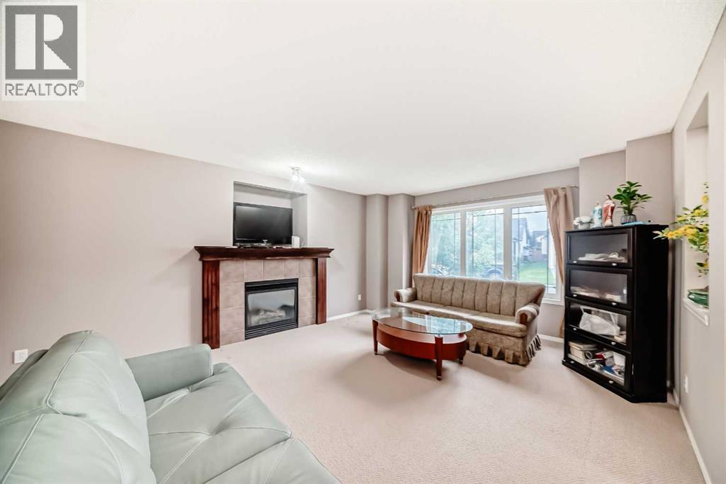 Photo 6 of 135 Copperstone Grove Se, Calgary AB