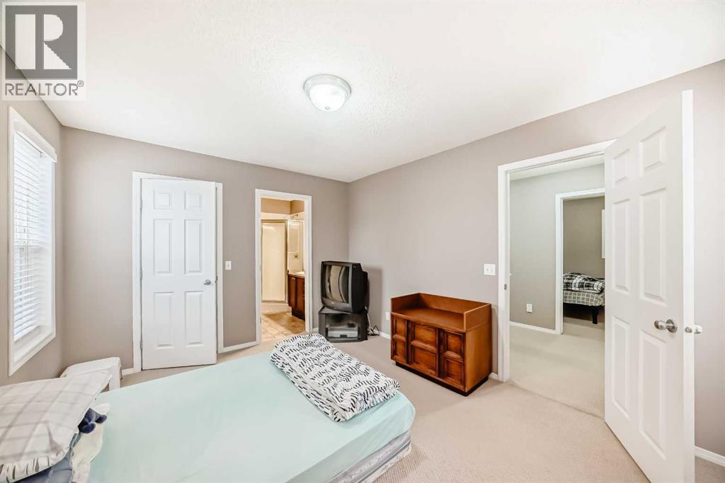 Photo 27 of 135 Copperstone Grove Se, Calgary AB