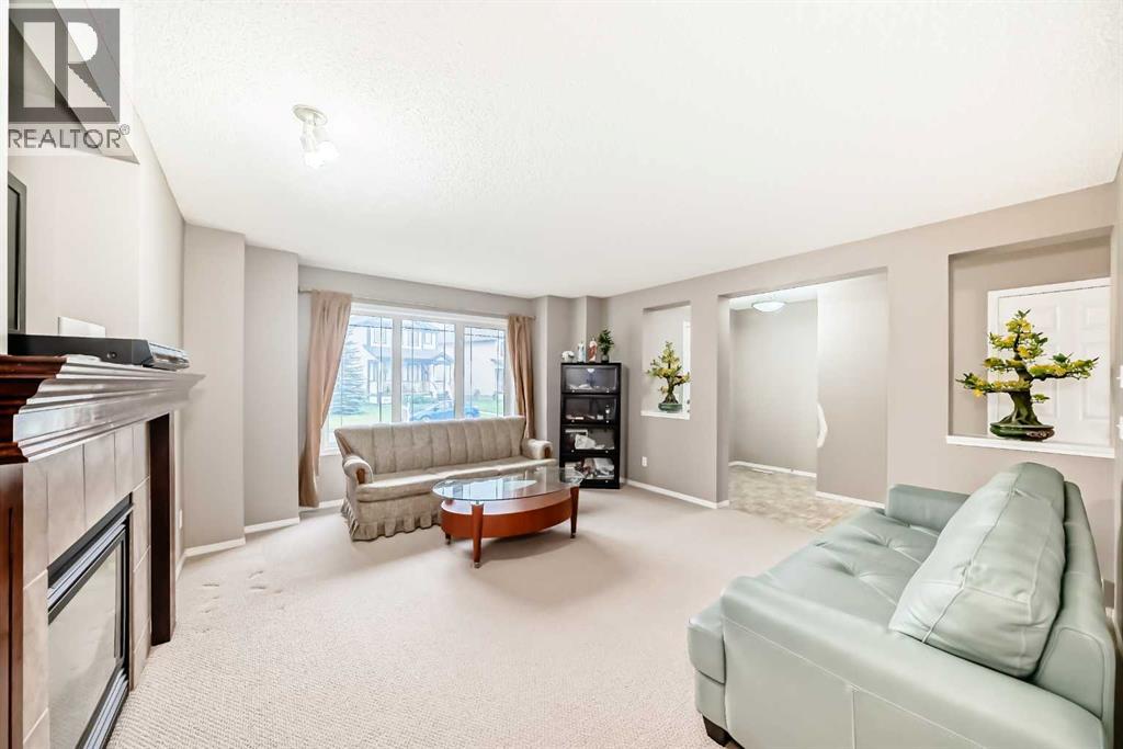 Photo 5 of 135 Copperstone Grove Se, Calgary AB