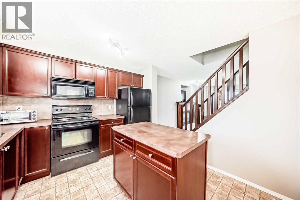 Photo 13 of 135 Copperstone Grove Se, Calgary AB
