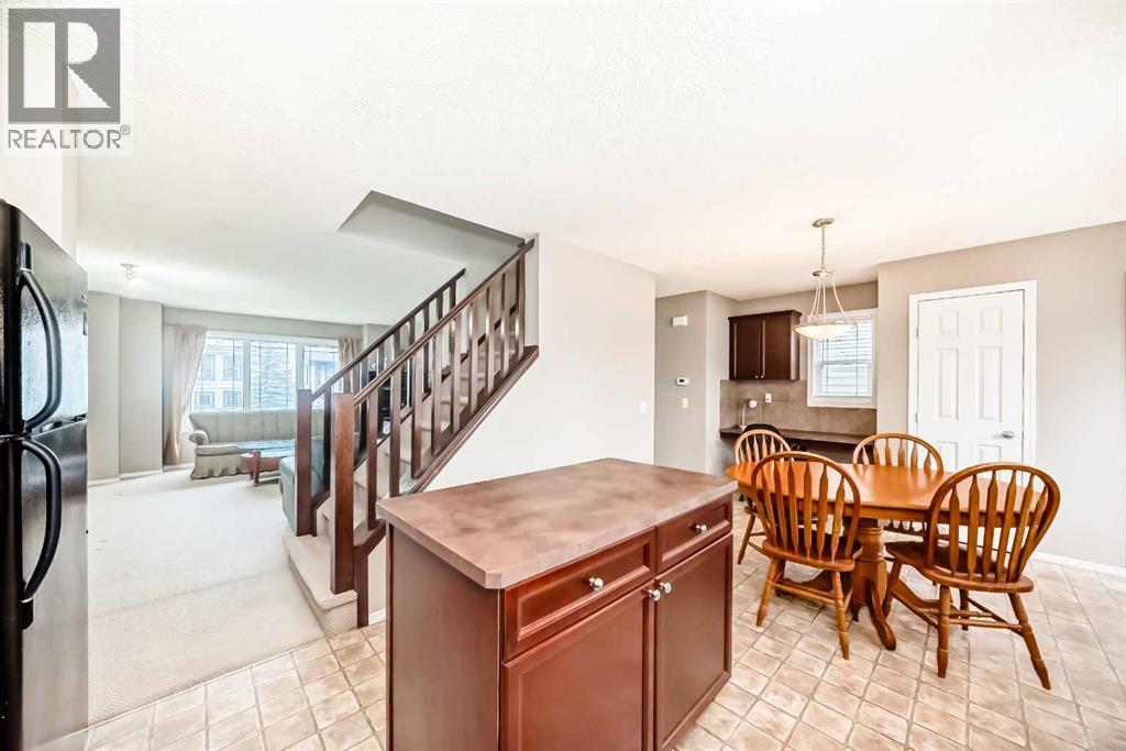 Photo 14 of 135 Copperstone Grove Se, Calgary AB