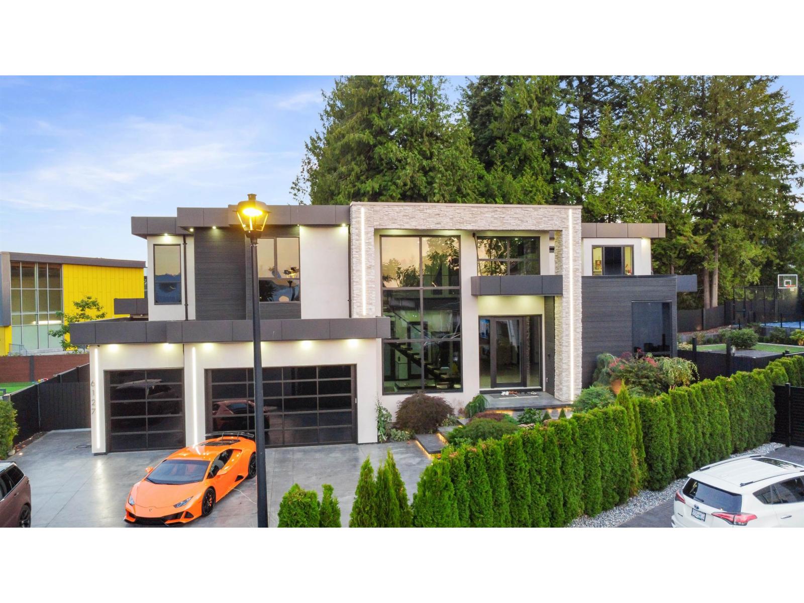 Photo 3 of 6127 152 A Street, Surrey BC