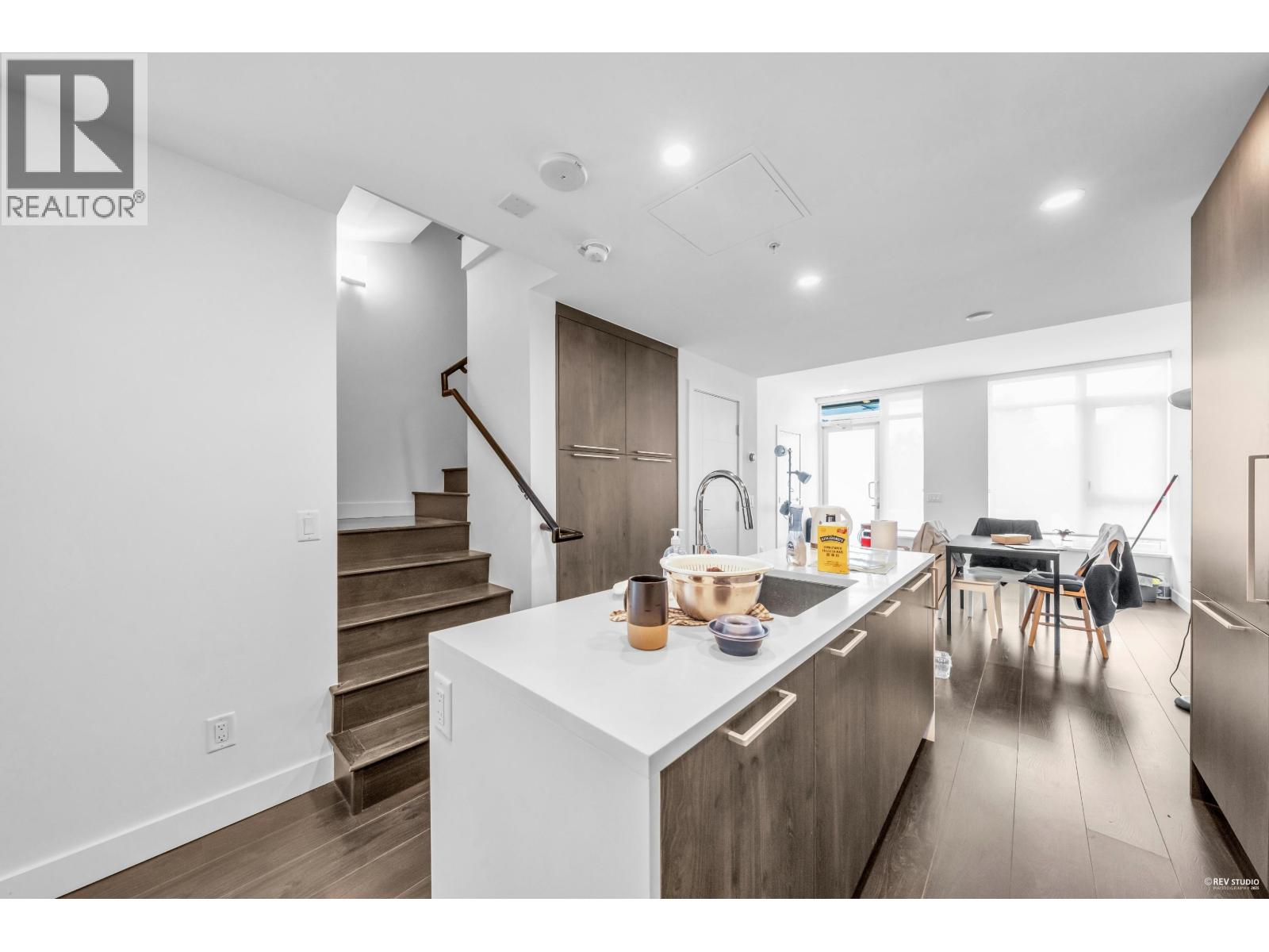 TH3 6398 SILVER AVENUE, Burnaby