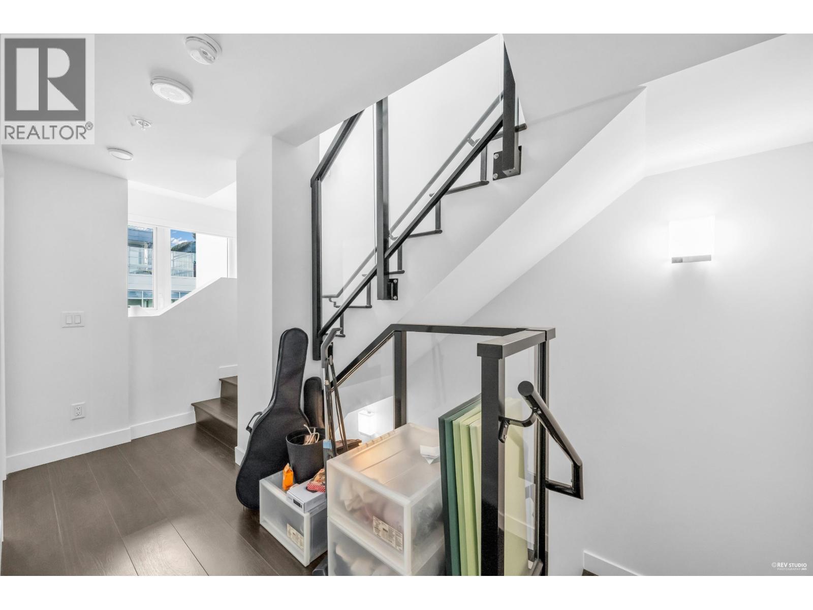 TH3 6398 SILVER AVENUE, Burnaby