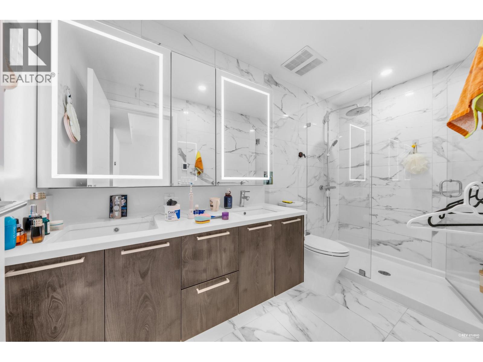 TH3 6398 SILVER AVENUE, Burnaby