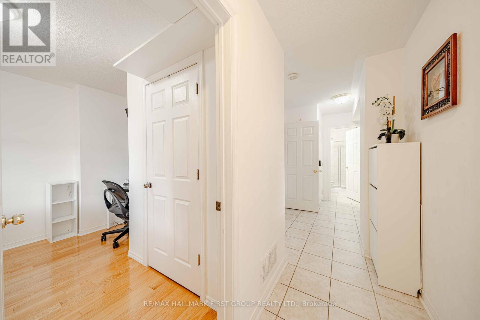 Photo 17 of 1 2790 Eglinton Avenue E, Toronto ON