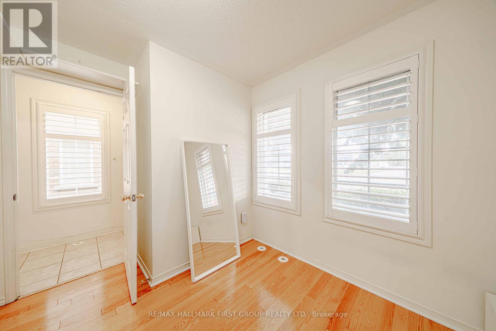 Photo 16 of 1 2790 Eglinton Avenue E, Toronto ON