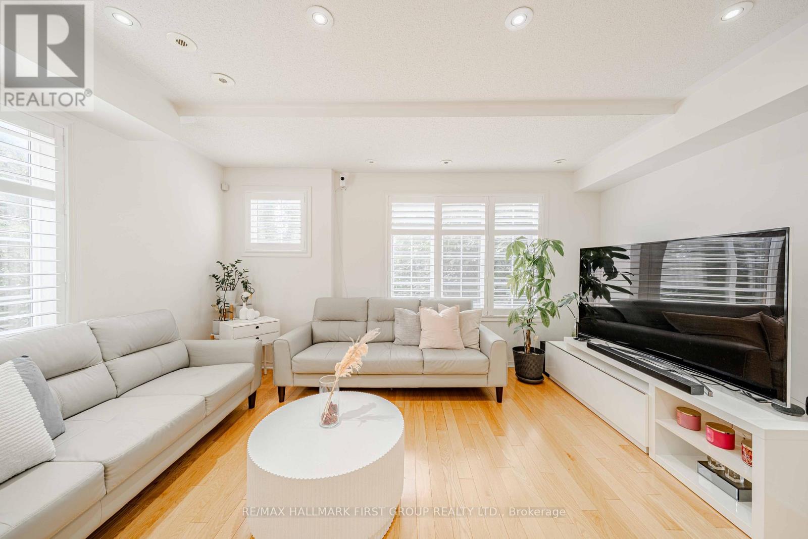 Photo 42 of 1 2790 Eglinton Avenue E, Toronto ON