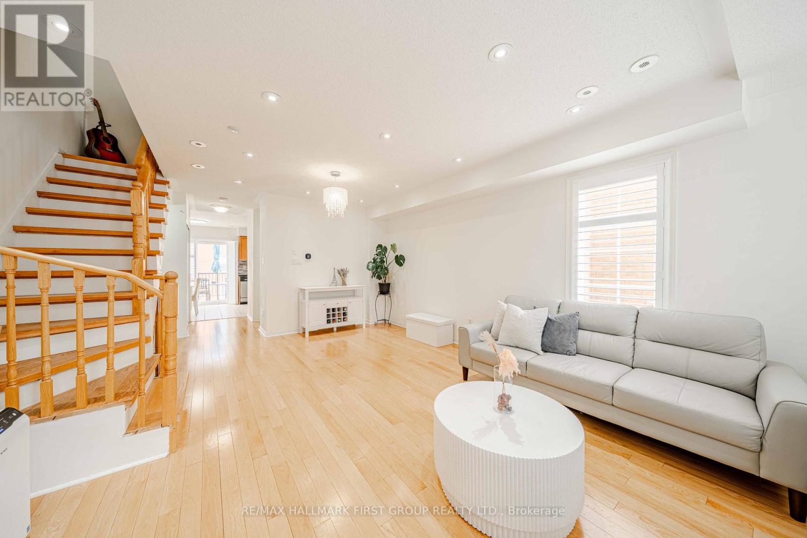 Photo 48 of 1 2790 Eglinton Avenue E, Toronto ON