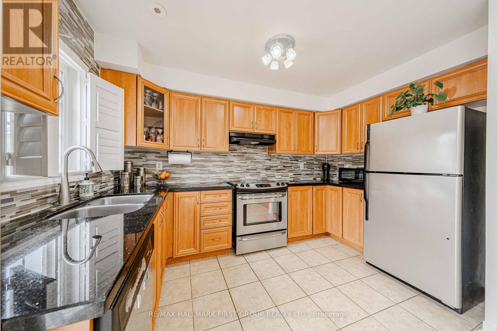 Photo 21 of 1 2790 Eglinton Avenue E, Toronto ON
