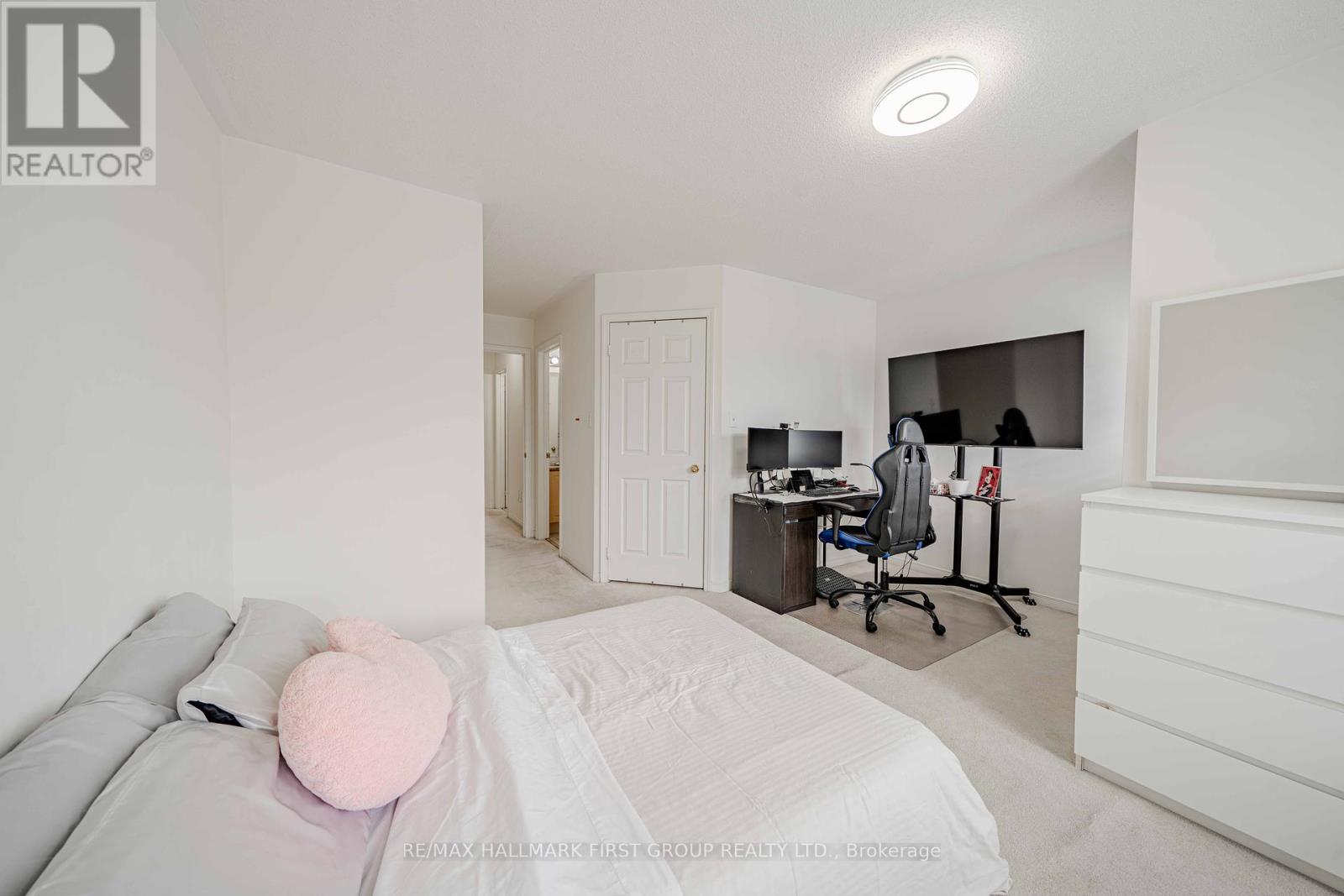 Photo 1 of 1 2790 Eglinton Avenue E, Toronto ON