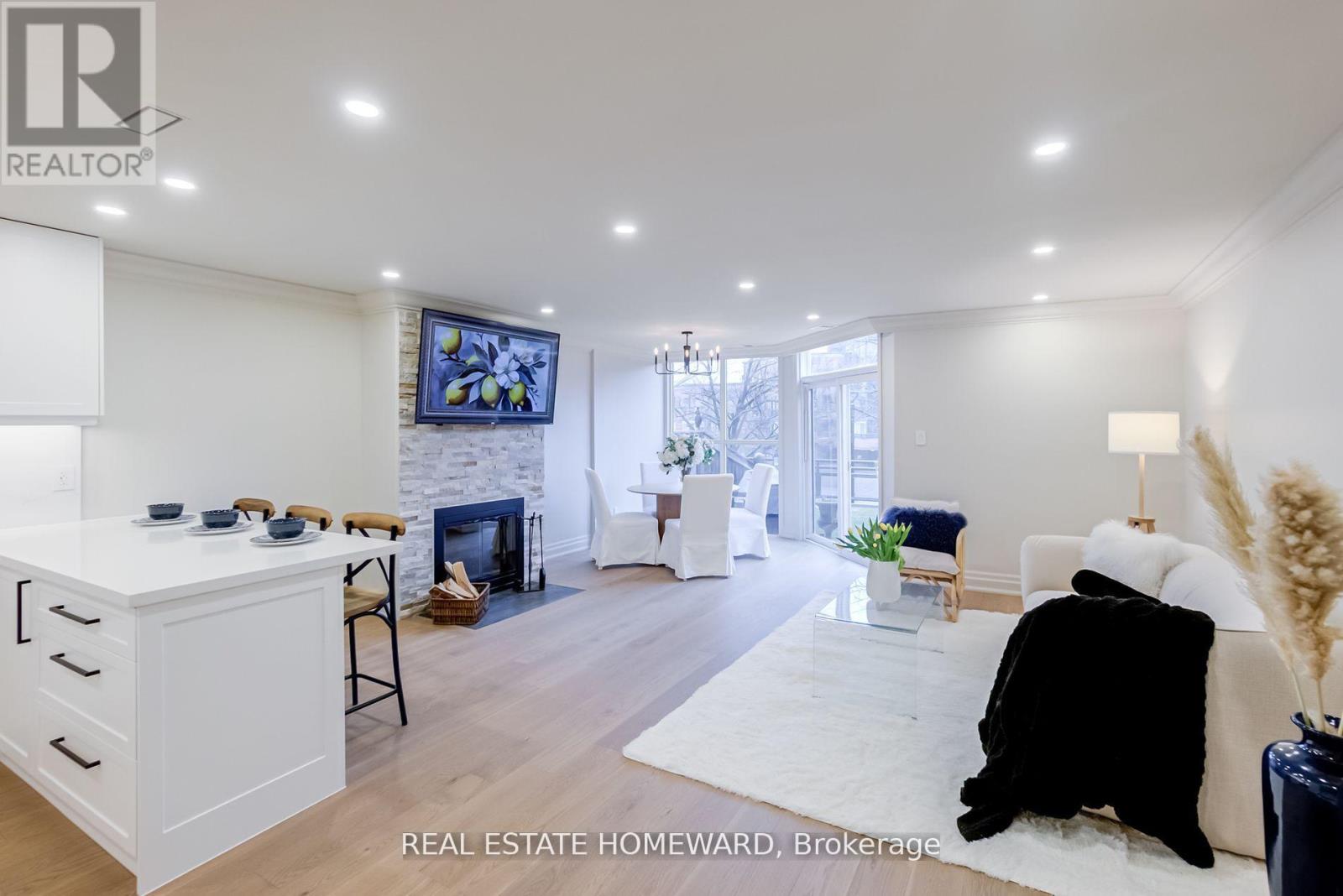 Photo 1 of Th 10 100 Arbors Lane, Vaughan ON