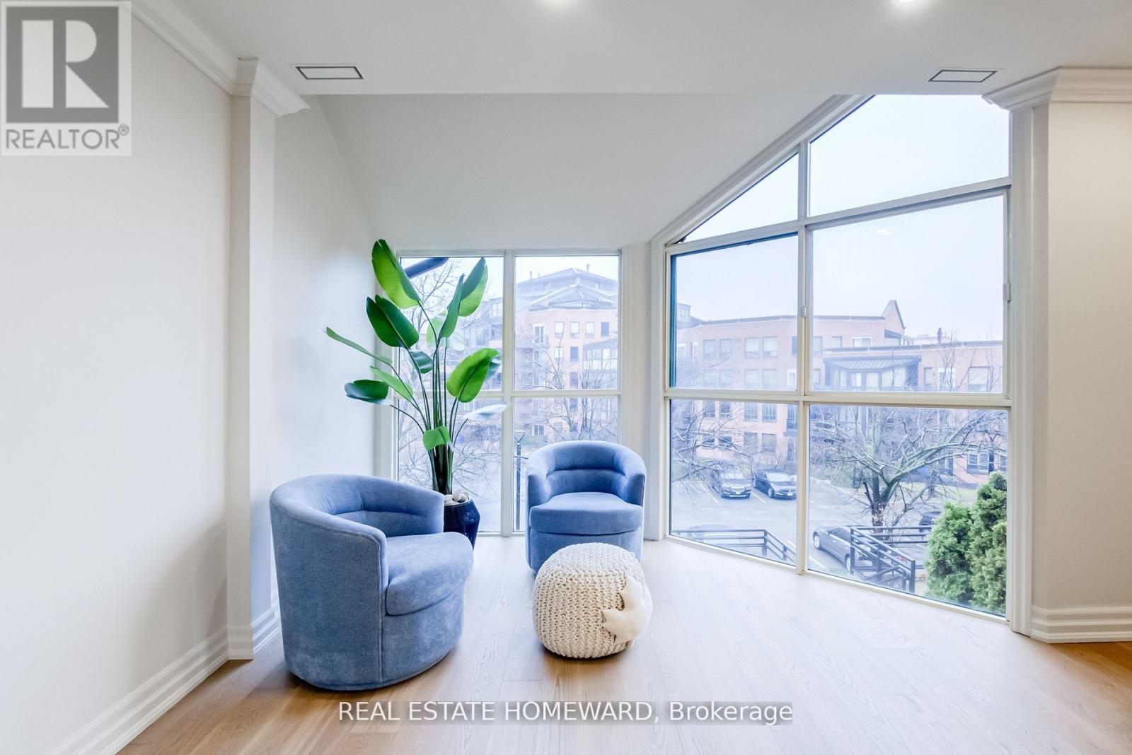 Photo 20 of Th 10 100 Arbors Lane, Vaughan ON