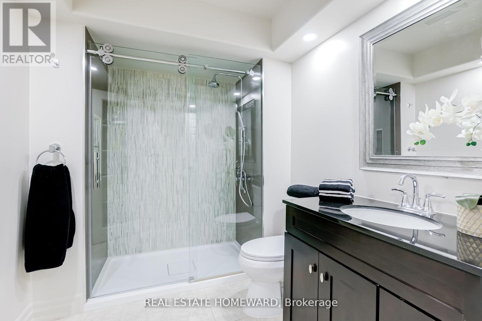 Photo 22 of Th 10 100 Arbors Lane, Vaughan ON