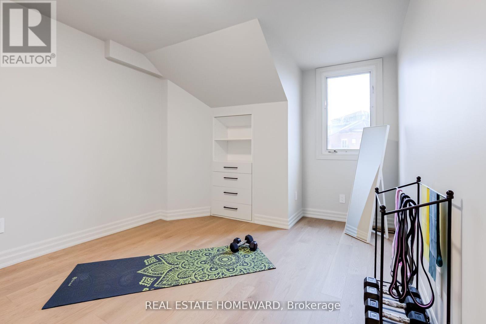 Photo 29 of Th 10 100 Arbors Lane, Vaughan ON