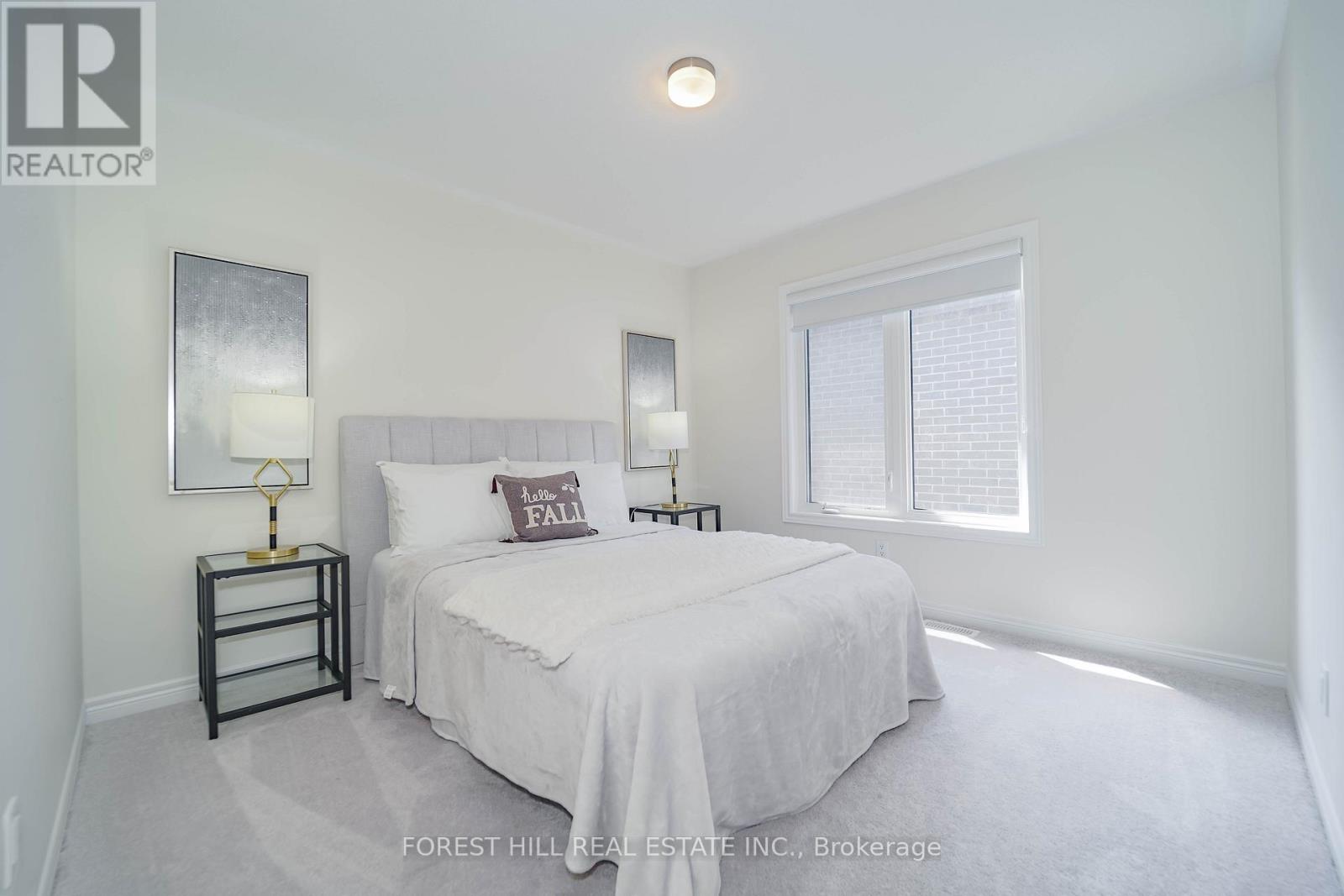 Photo 19 of 29 Kingsbury Trail, Barrie ON