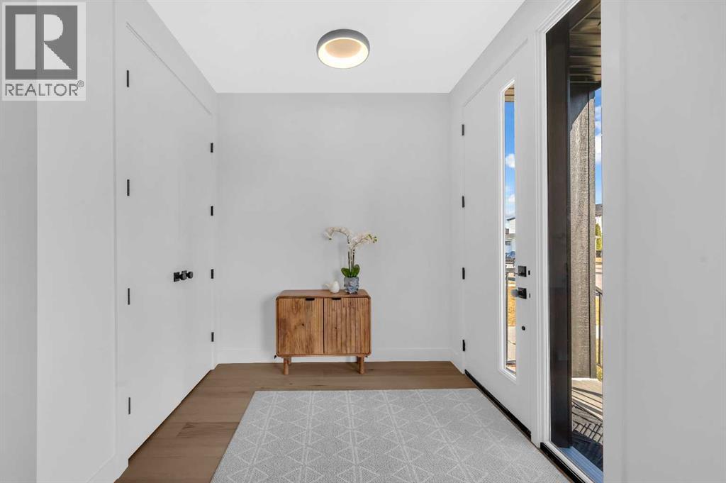 Single Family House for Sale in   Avenue NW Bowness Calgary 