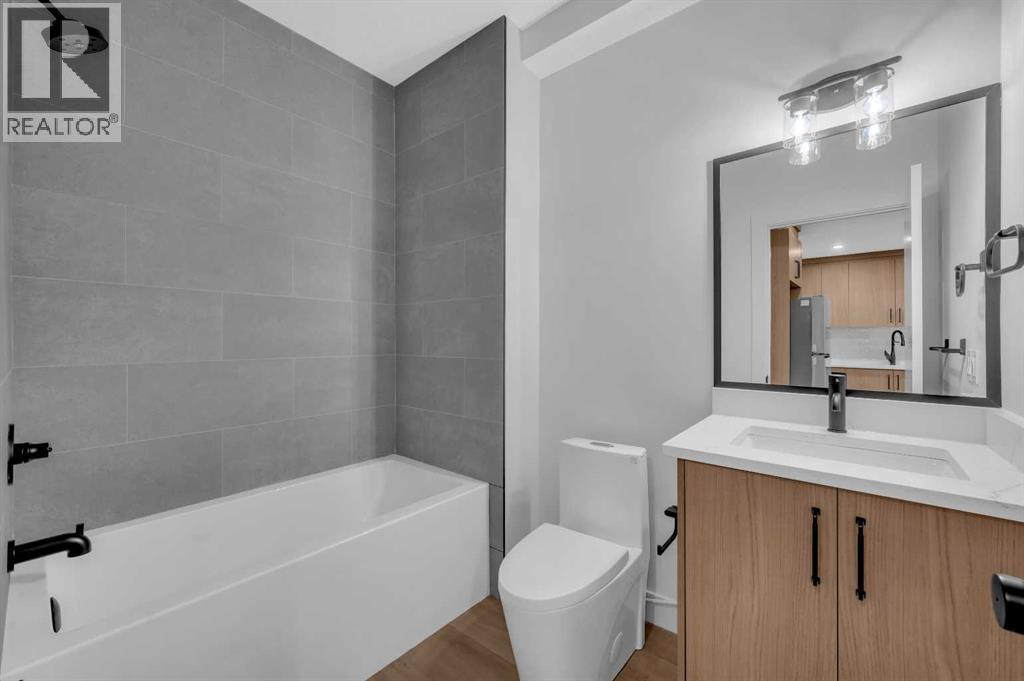 Single Family House for Sale in   Avenue NW Bowness Calgary 