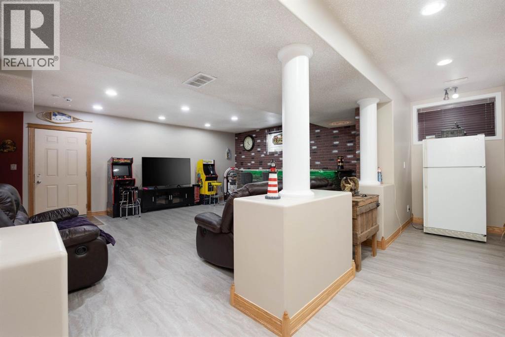 Photo 34 of 155 Pew Lane, Fort Mcmurray AB