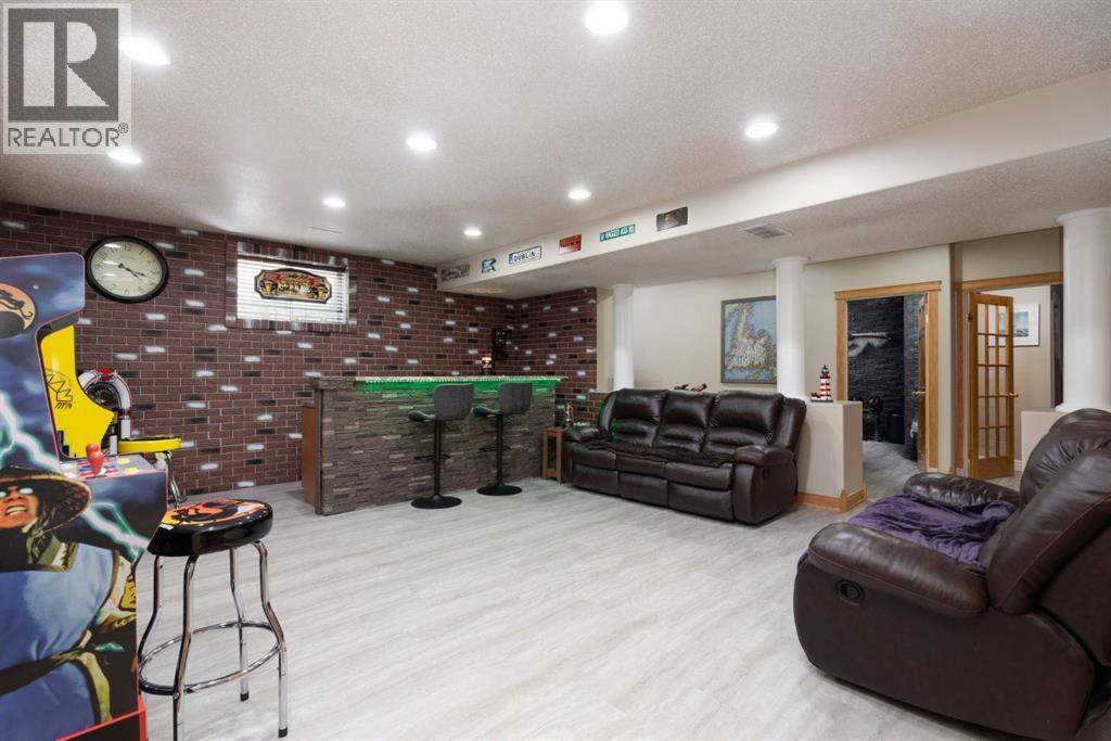 Photo 25 of 155 Pew Lane, Fort Mcmurray AB