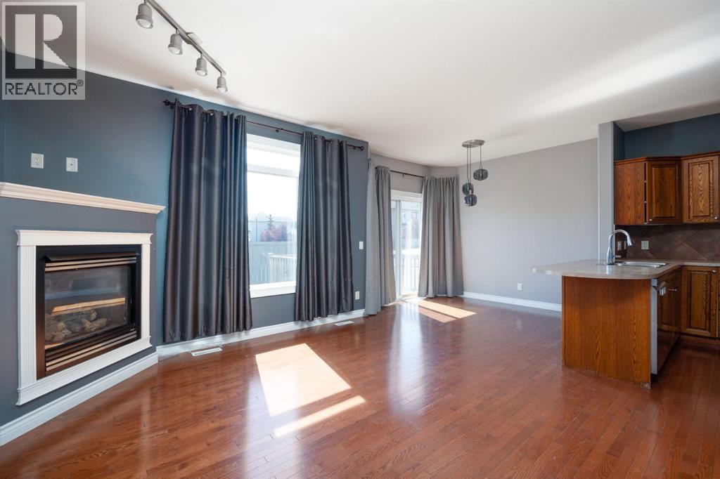 Photo 3 of 30 411 Williams Drive, Fort Mcmurray AB