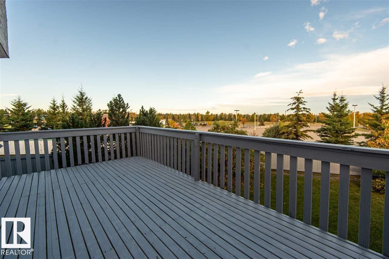 Photo 2 of 1068 James Cr Nw, Edmonton AB