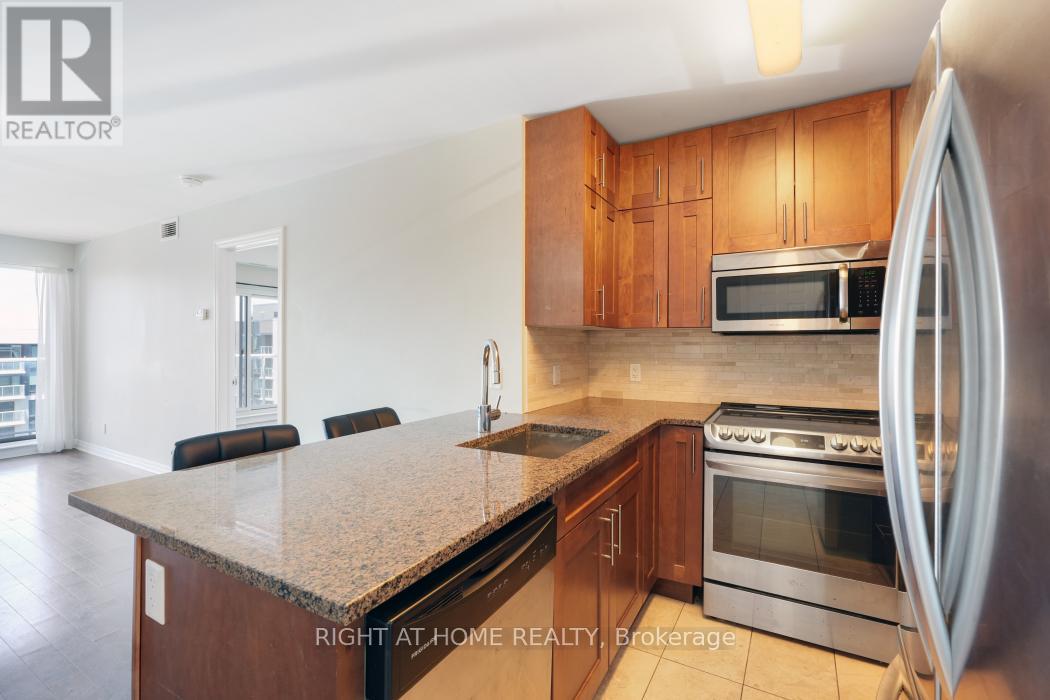 Photo 23 of 2802 242 Rideau Street, Ottawa ON