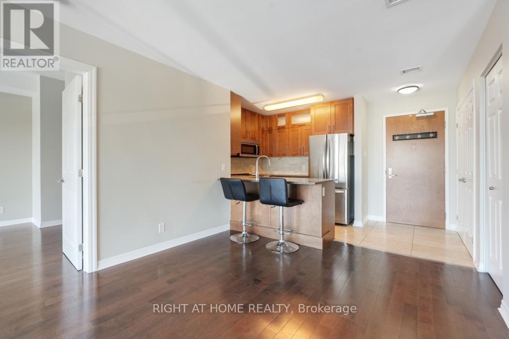 Photo 25 of 2802 242 Rideau Street, Ottawa ON
