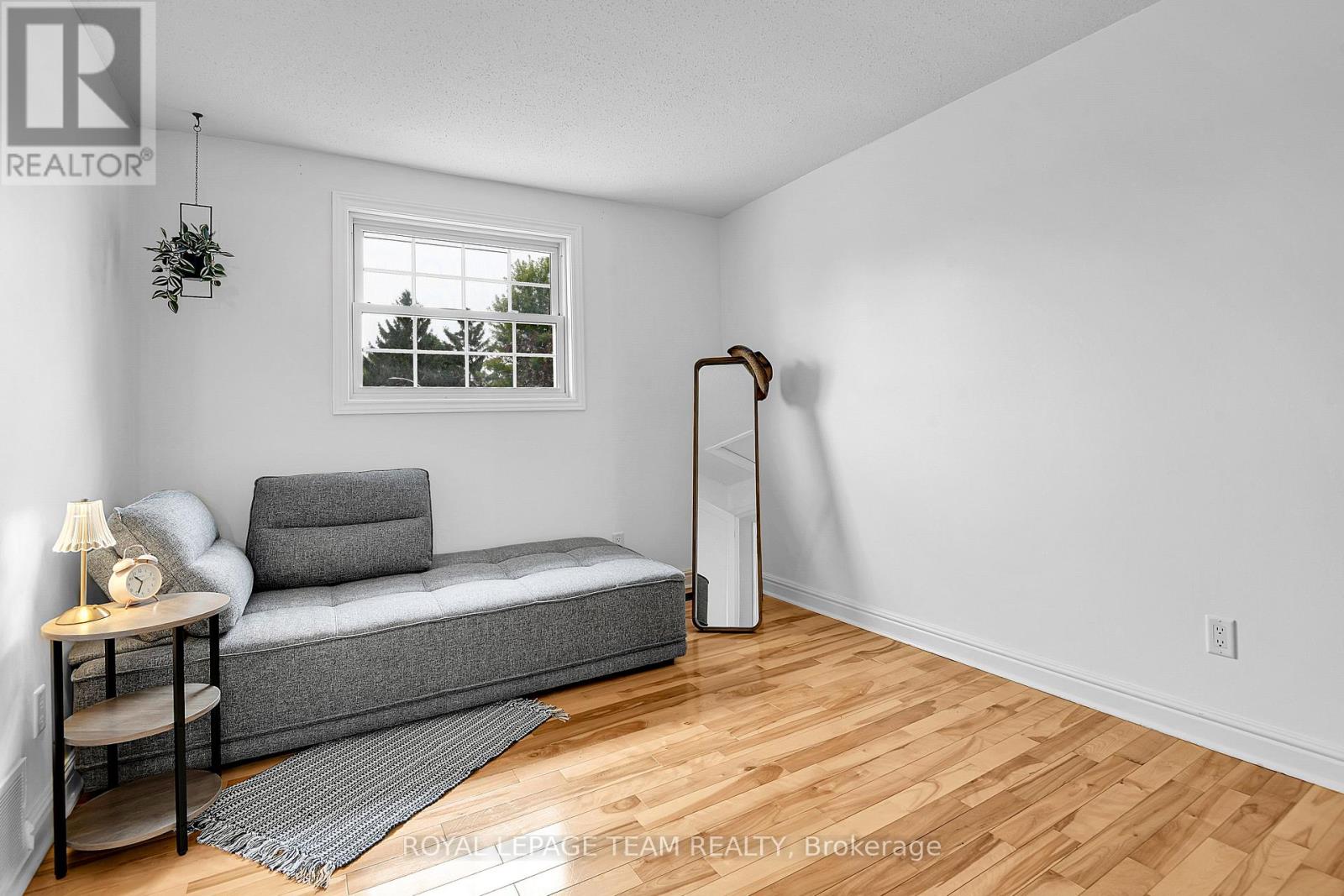 Photo 24 of 6405 St Louis Drive, Ottawa ON