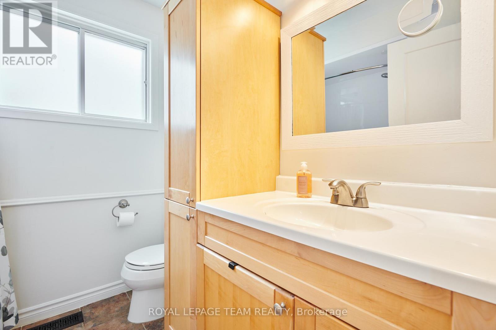 Photo 22 of 6405 St Louis Drive, Ottawa ON