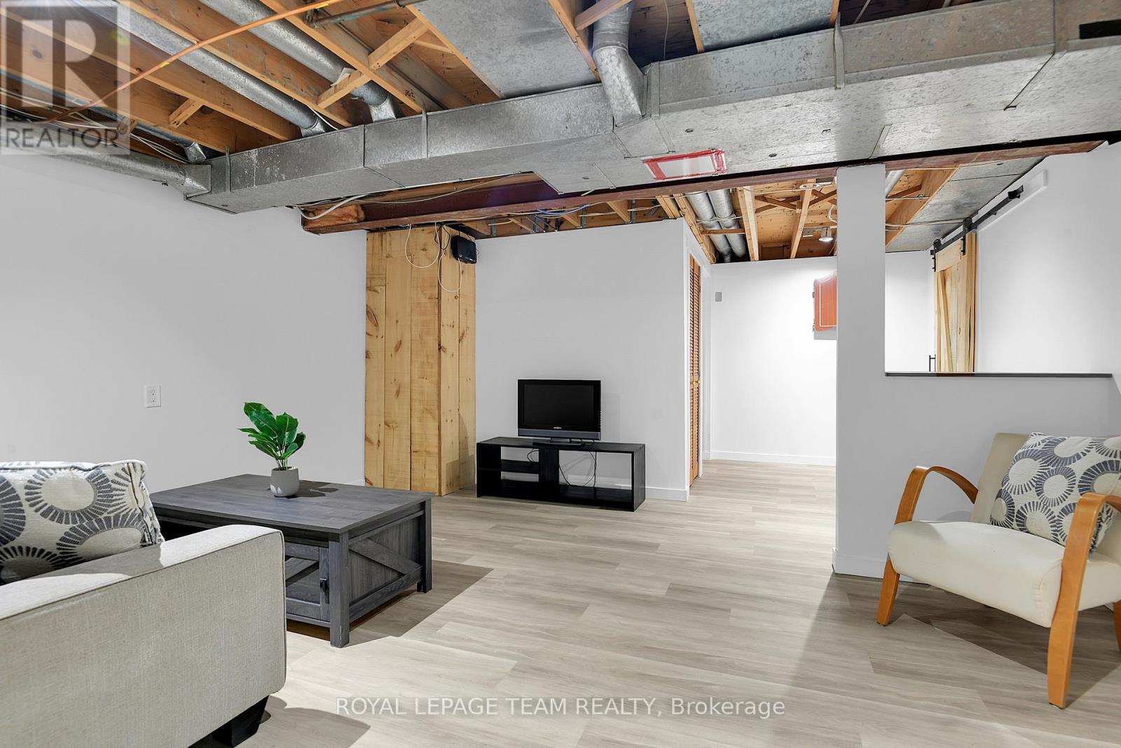 Photo 25 of 6405 St Louis Drive, Ottawa ON