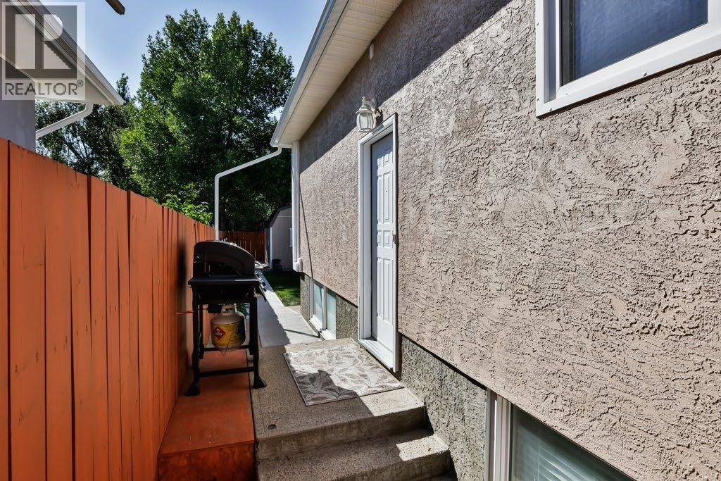 Single Family House Bungalow for Sale in   Street S Glendale Lethbridge 