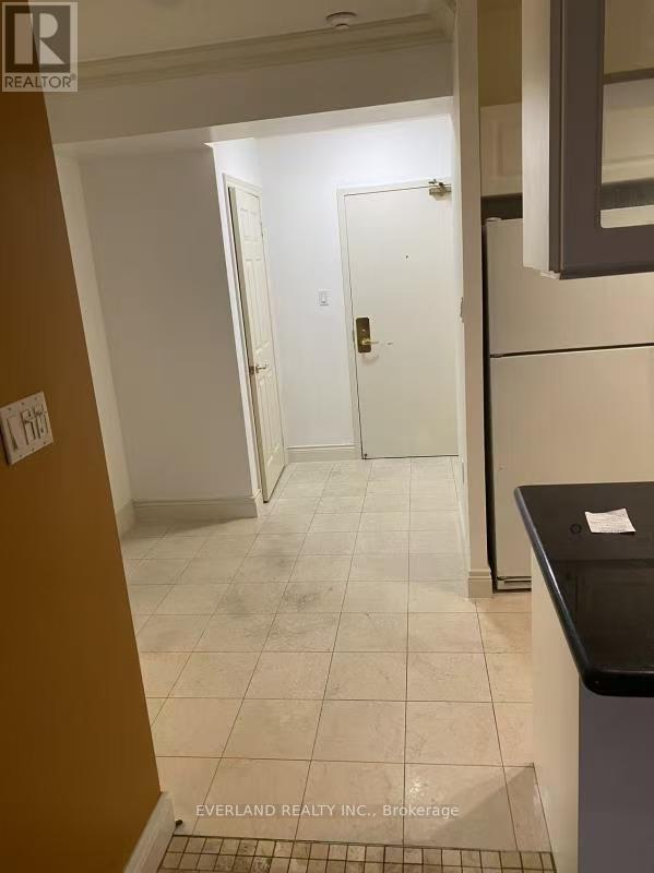 Photo 1 of 708 887 Bay Street, Toronto ON