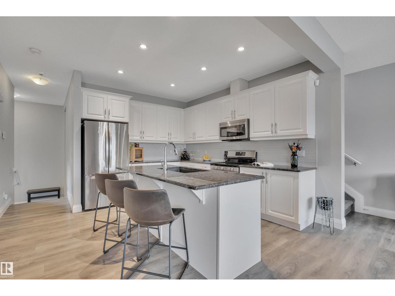 Photo 22 of 220 Simpkins Bn, Leduc AB