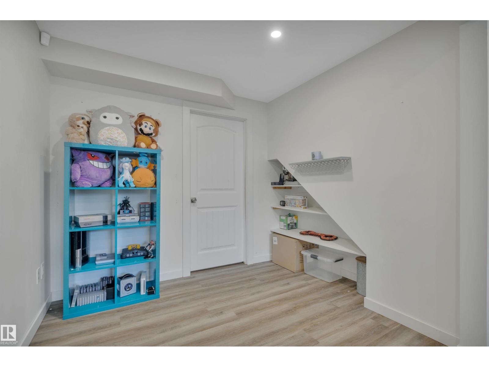 Photo 9 of 220 Simpkins Bn, Leduc AB